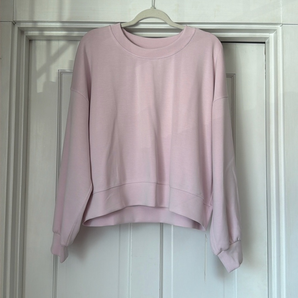 Lululemon cropped crew